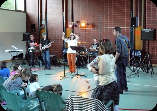 Auftritt der Obelin-Kinder